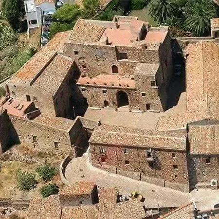 La Casa Dei Nonni Holiday home *