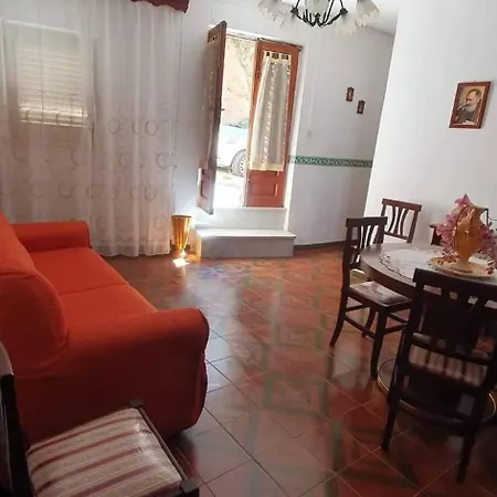 La Casa Dei Nonni Caronia
